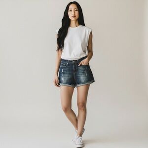 SIGNATURE BY LEVI STRAUSS~ Women’s High Rise Denim Jean Shorts~Size 10~SKU152